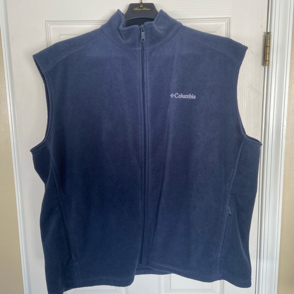 2XL Columbia Vest